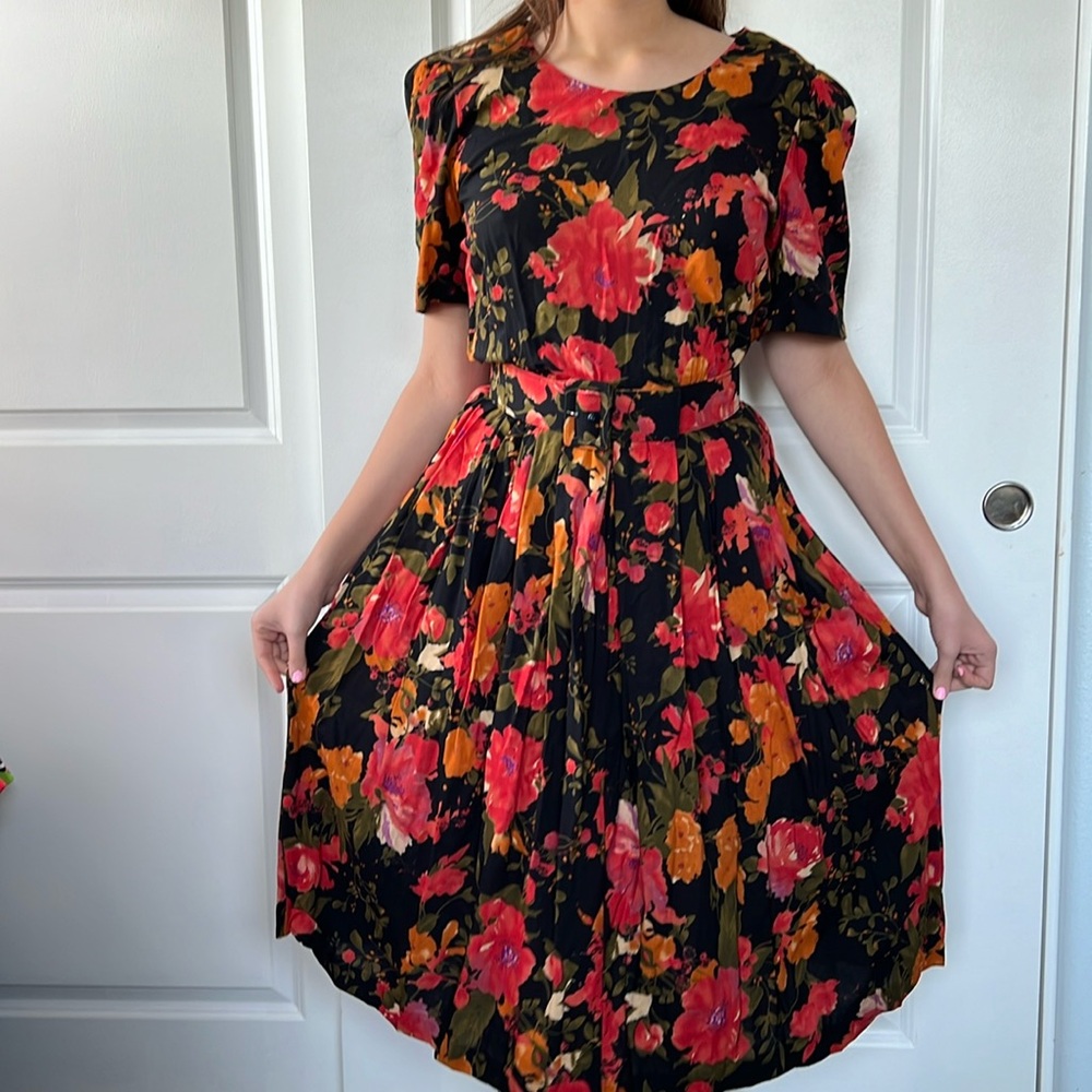 vtg 70s 80s floral chic belted midi dress black orange M L fall orange black